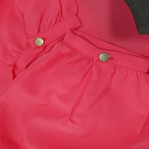 Guess Long Sleeve Cropped Top Blouse Size S Magenta - Picture 12 of 12